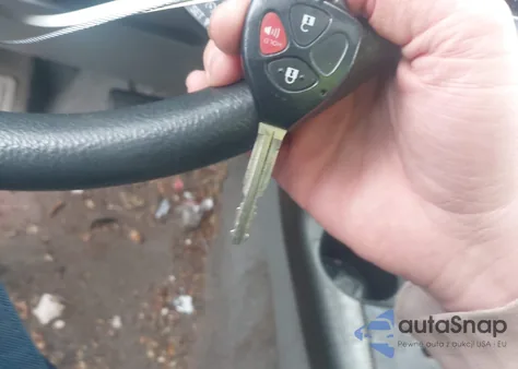 2011 Toyota Rav4 из США, поврежденный, VIN JTMBF4DV2BD041536